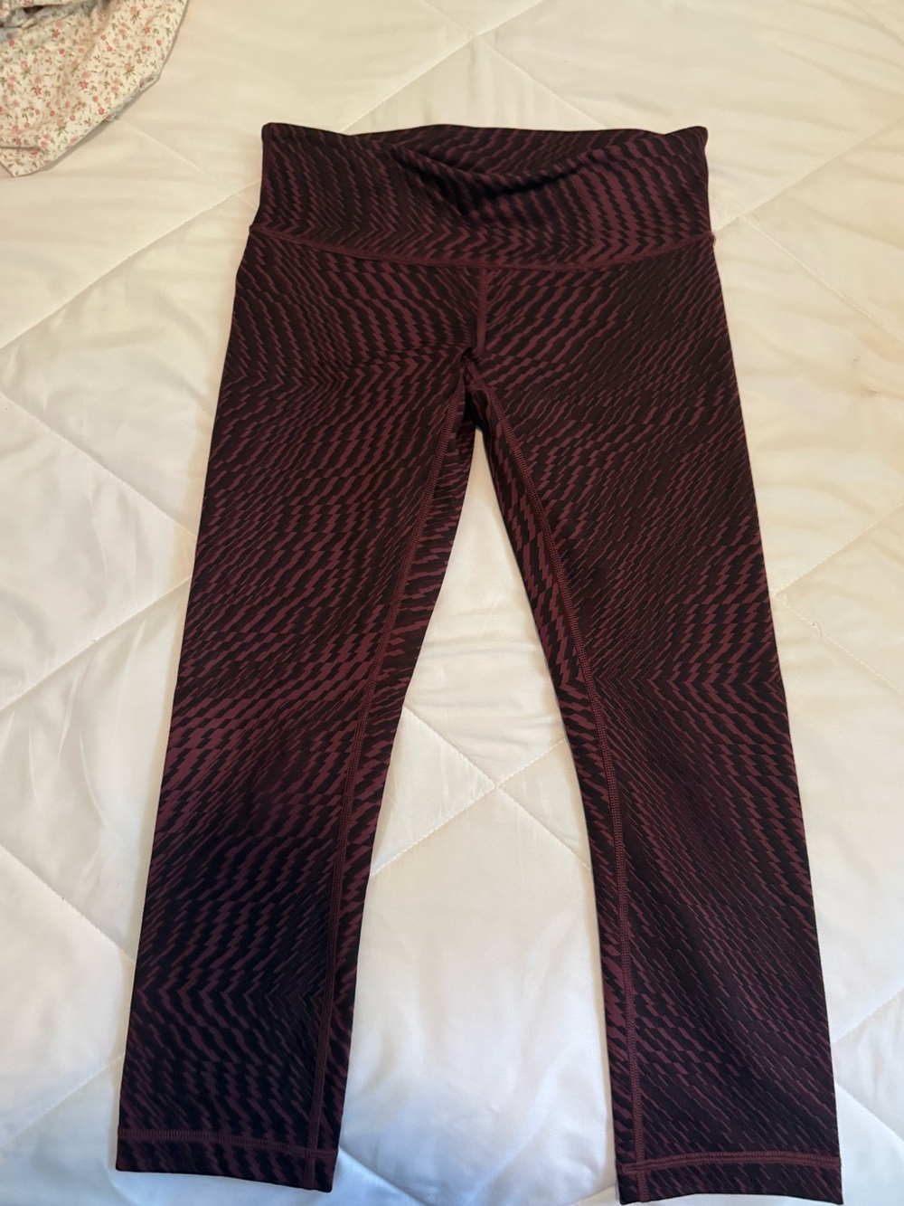 lululemon athletica Burgundy and Black Patterned capri Leggings